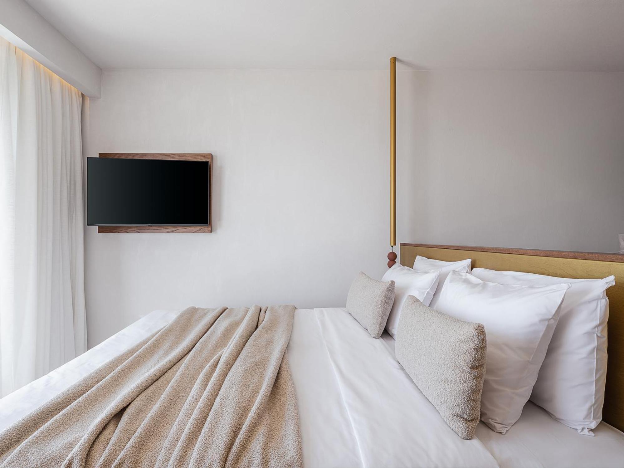 Vergina 4*